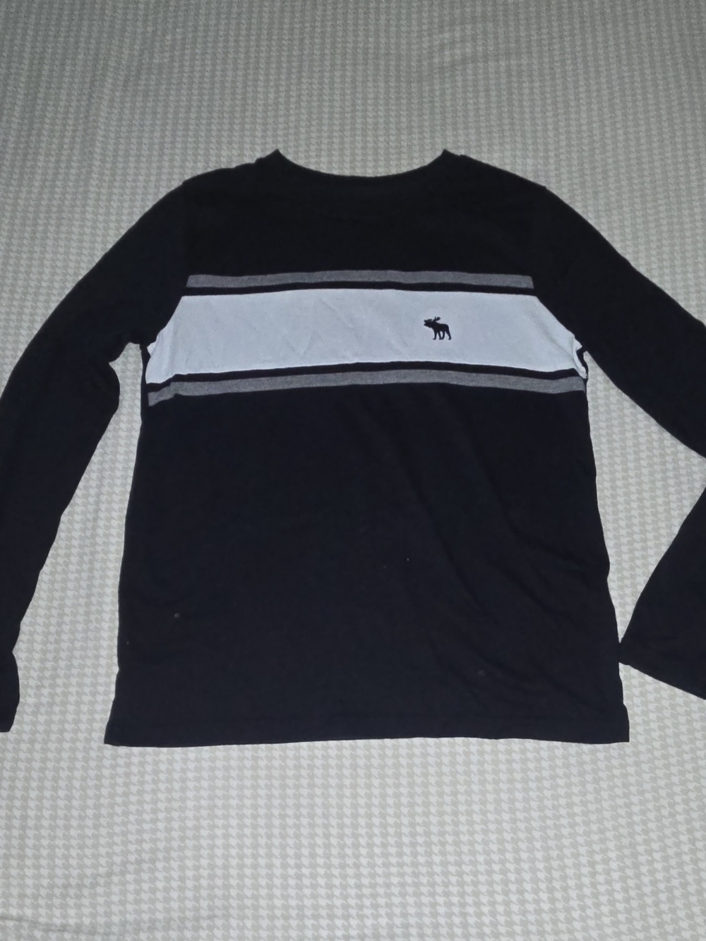 abercrombie kids Black Long-Sleeve Crewneck with White Chest Stripe